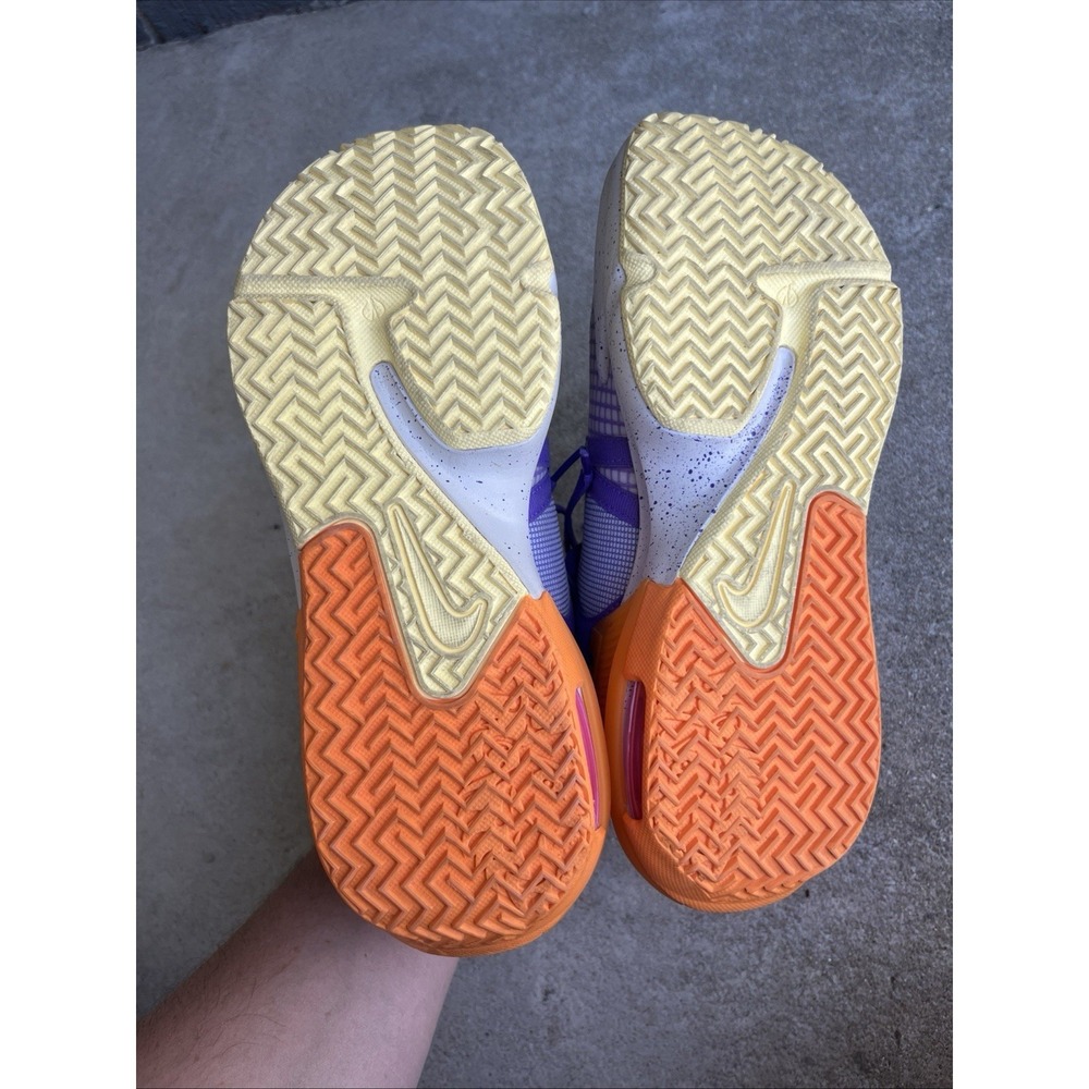 Kids Nike LeBron Witness 7 Action Grape Orange Size 5.5y Barely Worn - Picture 5 of 6